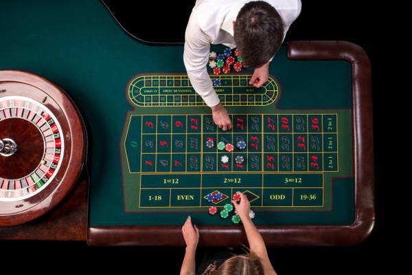 Reviewing Platform Features Offered by casino senza AAMS Sites